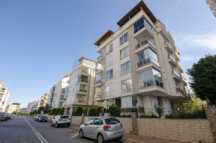 شقة بغرفة نوم واحدة مع الأثاث في كونيالتي أنطاليا