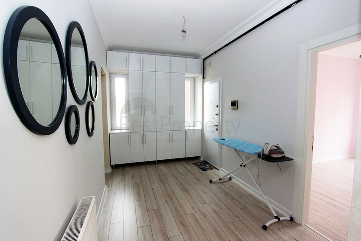 شقة واسعة 3 + 1 على مسافة قريبة من البحر في أنطاليا