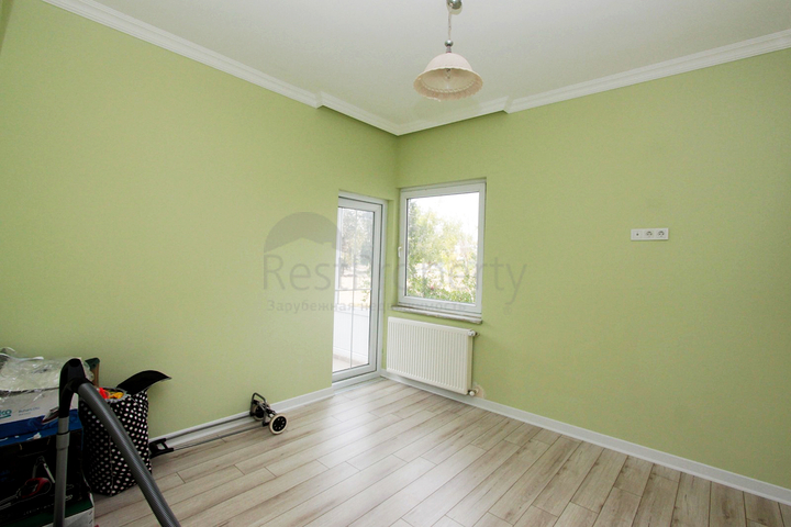 شقة واسعة 3 + 1 على مسافة قريبة من البحر في أنطاليا