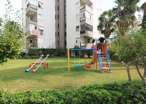 شقة واسعة 3 + 1 على مسافة قريبة من البحر في أنطاليا