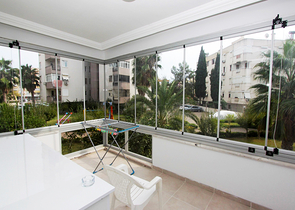 شقة واسعة 3 + 1 على مسافة قريبة من البحر في أنطاليا