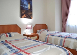 سعر منافس - شقة 2 غرفة وصالة - مفروشة - في مهموتلار / الانيا 