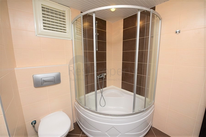 اطلالة بحرية - شقة غرفتين وصالة - ضمن مجمع اول صف على البحر - في مهموتلار / الانيا 