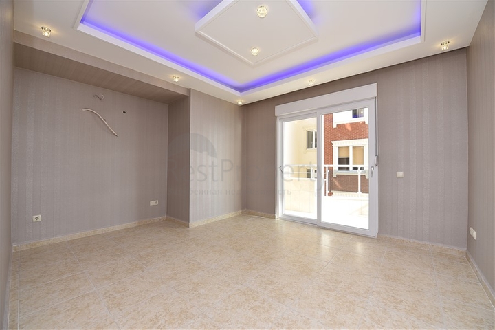 اطلالة بحرية - شقة غرفتين وصالة - ضمن مجمع اول صف على البحر - في مهموتلار / الانيا 