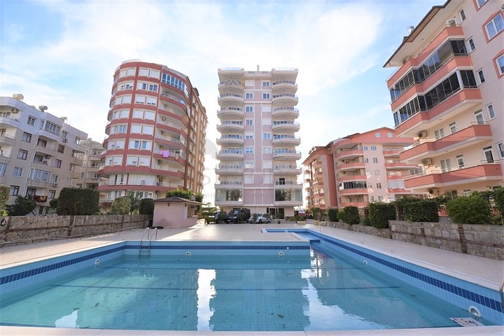 اطلالة بحرية - شقة غرفتين وصالة - ضمن مجمع اول صف على البحر - في مهموتلار / الانيا 