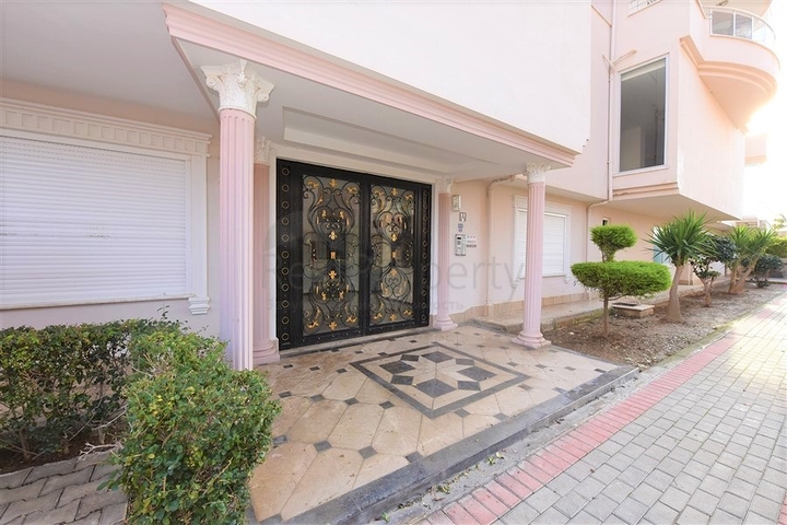 اطلالة بحرية - شقة غرفتين وصالة - ضمن مجمع اول صف على البحر - في مهموتلار / الانيا 