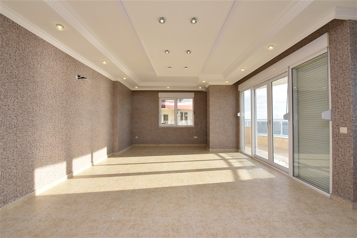 اطلالة بحرية - شقة غرفتين وصالة - ضمن مجمع اول صف على البحر - في مهموتلار / الانيا 