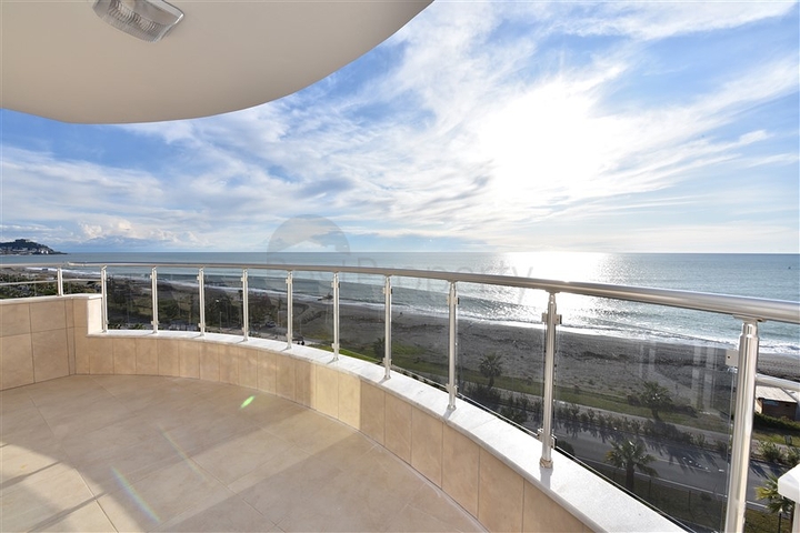 اطلالة بحرية - شقة غرفتين وصالة - ضمن مجمع اول صف على البحر - في مهموتلار / الانيا 