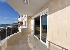 اطلالة بحرية - شقة غرفتين وصالة - ضمن مجمع اول صف على البحر - في مهموتلار / الانيا 