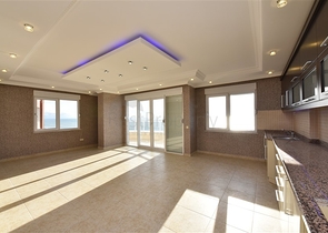 اطلالة بحرية - شقة غرفتين وصالة - ضمن مجمع اول صف على البحر - في مهموتلار / الانيا 