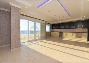 اطلالة بحرية - شقة غرفتين وصالة - ضمن مجمع اول صف على البحر - في مهموتلار / الانيا 