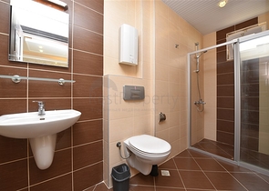 اطلالة بحرية - شقة غرفتين وصالة - ضمن مجمع اول صف على البحر - في مهموتلار / الانيا 