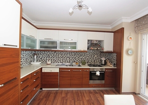 3 + 1 شقة مطلة على البحر في كونيالتي أنطاليا 100 م إلى الشواطئ