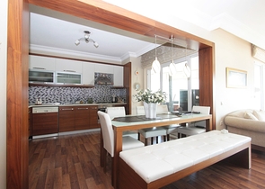 3 + 1 شقة مطلة على البحر في كونيالتي أنطاليا 100 م إلى الشواطئ