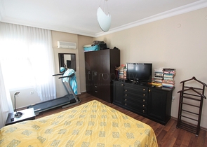 3 + 1 شقة مطلة على البحر في كونيالتي أنطاليا 100 م إلى الشواطئ