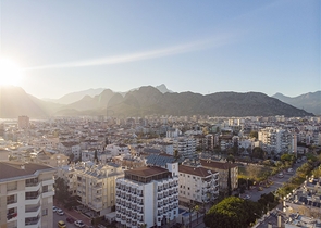 3 + 1 شقة مطلة على البحر في كونيالتي أنطاليا 100 م إلى الشواطئ