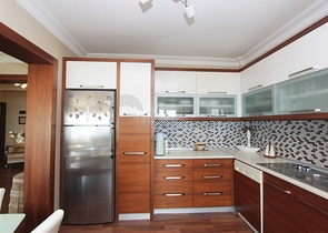 3 + 1 شقة مطلة على البحر في كونيالتي أنطاليا 100 م إلى الشواطئ