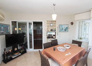 3 + 1 شقة مطلة على البحر في كونيالتي أنطاليا 100 م إلى الشواطئ