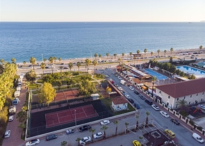 3 + 1 شقة مطلة على البحر في كونيالتي أنطاليا 100 م إلى الشواطئ