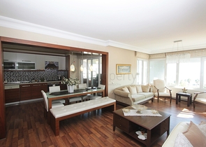 3 + 1 شقة مطلة على البحر في كونيالتي أنطاليا 100 م إلى الشواطئ