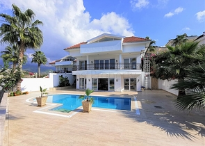 فيلا فاخرة - اطلالة بحر - مسبح خاص - في كارجي جاك / الانيا 