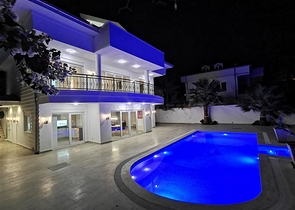 فيلا فاخرة - اطلالة بحر - مسبح خاص - في كارجي جاك / الانيا 