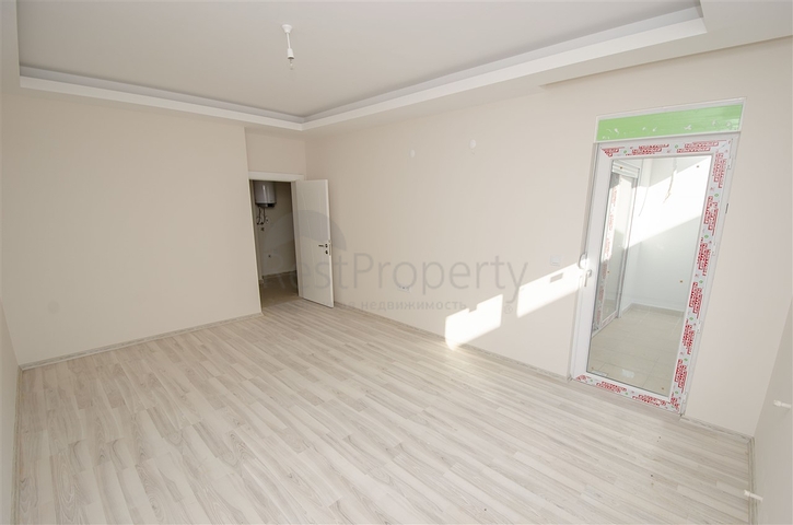 شقة دوبلكس 3 + 1 ضمن مجمع 