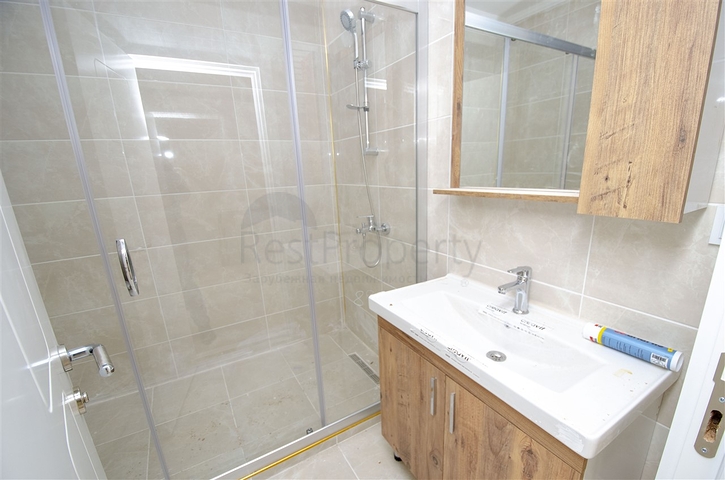 شقة دوبلكس 3 + 1 ضمن مجمع 