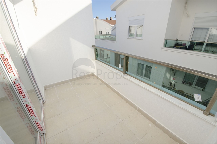 شقة دوبلكس 3 + 1 ضمن مجمع 