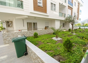 شقة دوبلكس 3 + 1 ضمن مجمع 