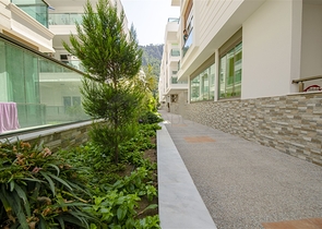 شقة دوبلكس 3 + 1 ضمن مجمع 