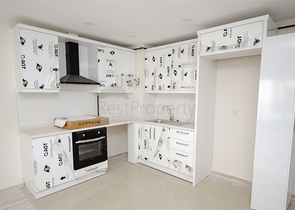 شقة دوبلكس 3 + 1 ضمن مجمع 