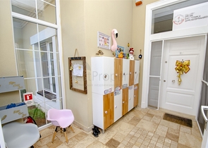 فيلا 5 + 1 مع حديقة خاصة في مجمع دشمألتي أنطاليا