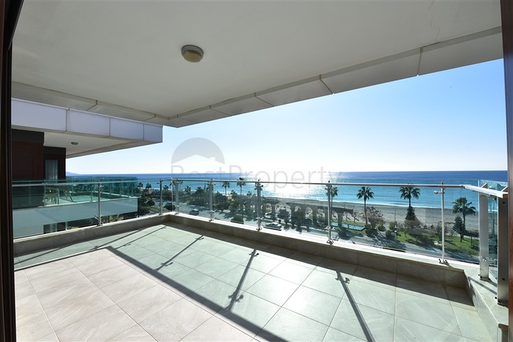 اطلالة بحر مباشرة - دوبلكس فاخرة 6 غرف نوم - في كاستل / الانيا 