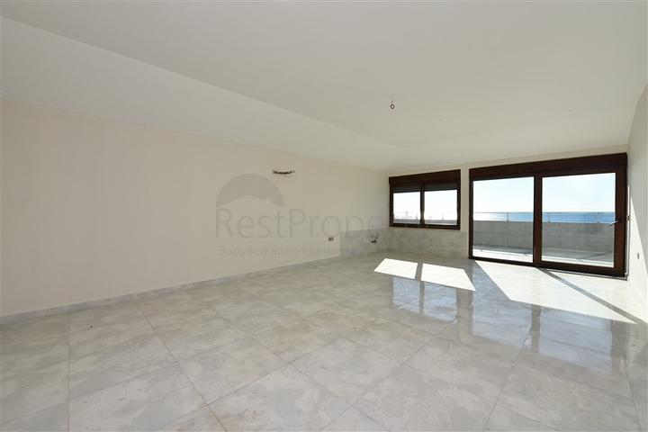 اطلالة بحر مباشرة - دوبلكس فاخرة 6 غرف نوم - في كاستل / الانيا 