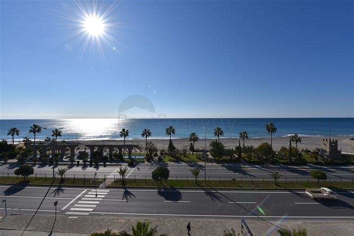 اطلالة بحر مباشرة - دوبلكس فاخرة 6 غرف نوم - في كاستل / الانيا 