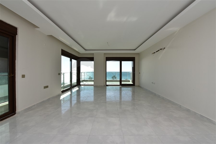 اطلالة بحر مباشرة - دوبلكس فاخرة 6 غرف نوم - في كاستل / الانيا 