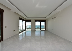 اطلالة بحر مباشرة - دوبلكس فاخرة 6 غرف نوم - في كاستل / الانيا 