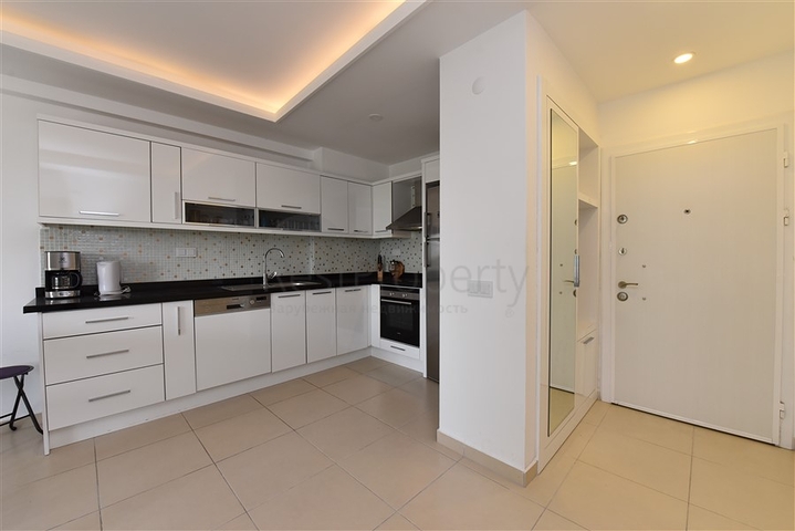 شقة غرفة وصالة - مفروشة - ضمن مجمع 5 نجوم - في منطقة افسلار / الانيا 