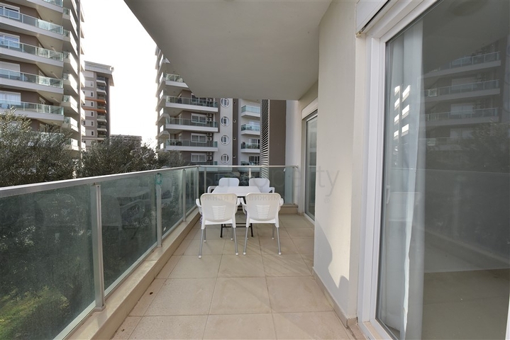 شقة غرفة وصالة - مفروشة - ضمن مجمع 5 نجوم - في منطقة افسلار / الانيا 