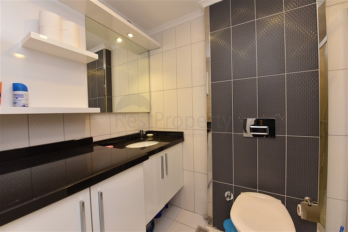 شقة غرفة وصالة - مفروشة - ضمن مجمع 5 نجوم - في منطقة افسلار / الانيا 