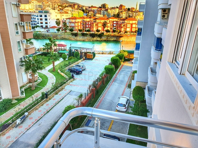 اطلالة بحر ونهر - شقة عائلية واسعة ضمن مجمع مميز - توسمور / الانيا 