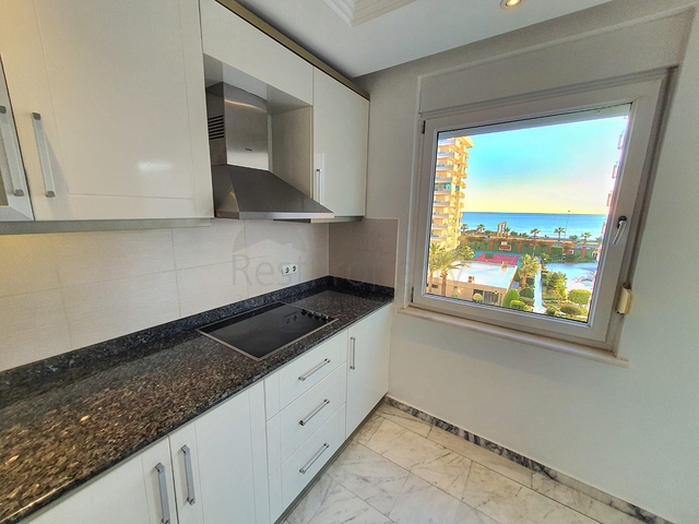 اطلالة بحر ونهر - شقة عائلية واسعة ضمن مجمع مميز - توسمور / الانيا 