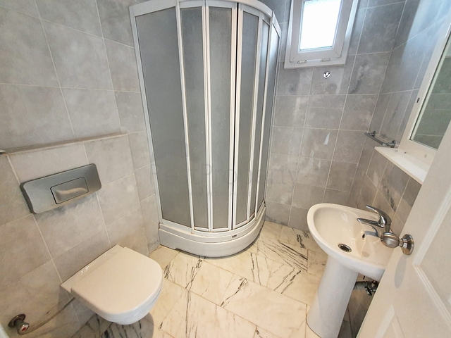 اطلالة بحر ونهر - شقة عائلية واسعة ضمن مجمع مميز - توسمور / الانيا 