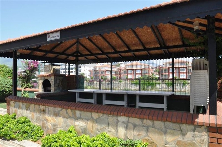 اطلالة بحر ونهر - شقة عائلية واسعة ضمن مجمع مميز - توسمور / الانيا 