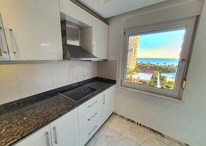 اطلالة بحر ونهر - شقة عائلية واسعة ضمن مجمع مميز - توسمور / الانيا 