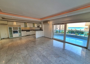 اطلالة بحر ونهر - شقة عائلية واسعة ضمن مجمع مميز - توسمور / الانيا 