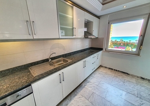 اطلالة بحر ونهر - شقة عائلية واسعة ضمن مجمع مميز - توسمور / الانيا 