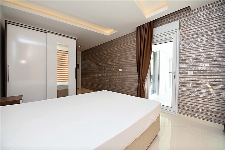 مركز الانيا - مجمع 5 نجوم -شقة غرفتين وصالة 