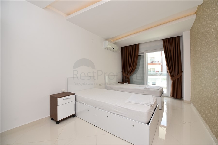 مركز الانيا - مجمع 5 نجوم -شقة غرفتين وصالة 